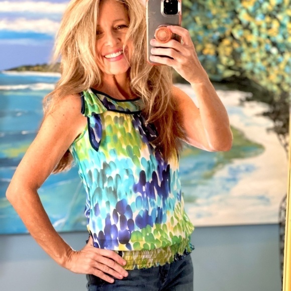 ⭐️IZ,Buyer California,Vibrant,Fun,Funky & Fabulous..Live Summer in Color! Size S - Picture 3 of 11
